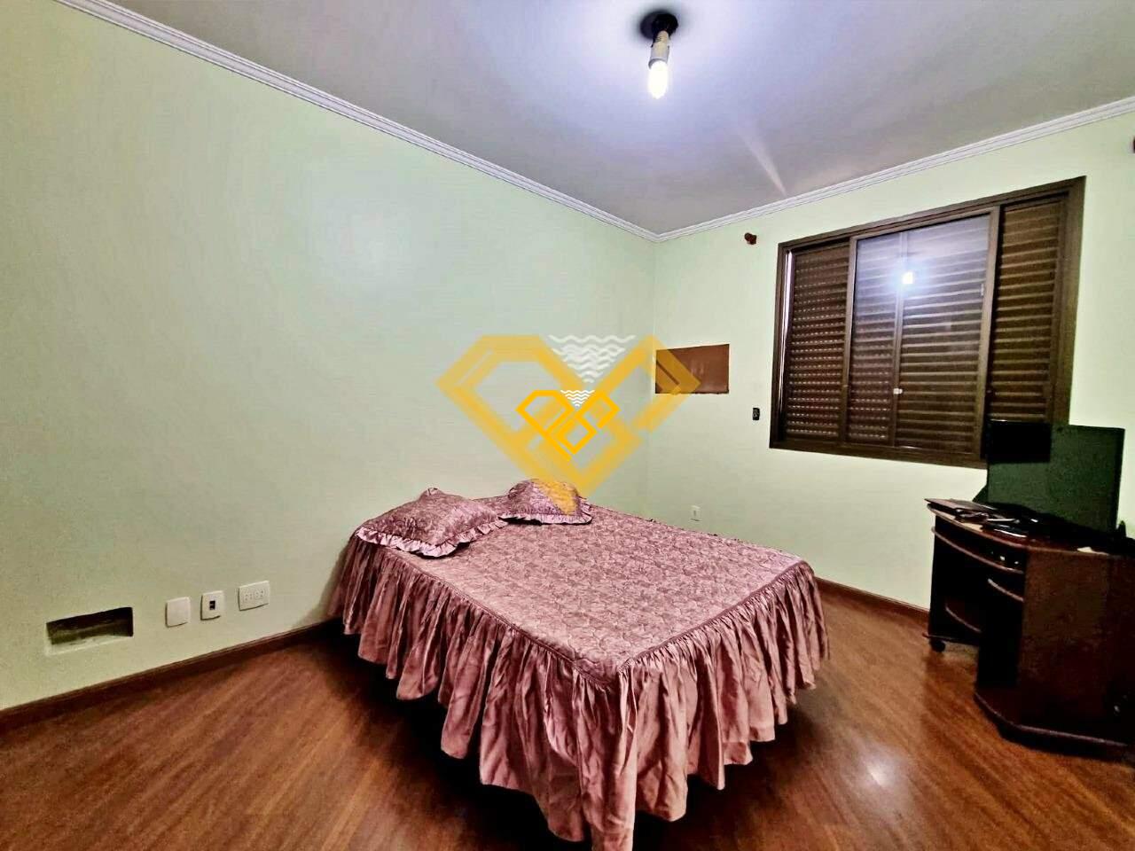 Apartamento à venda no Embaré: 