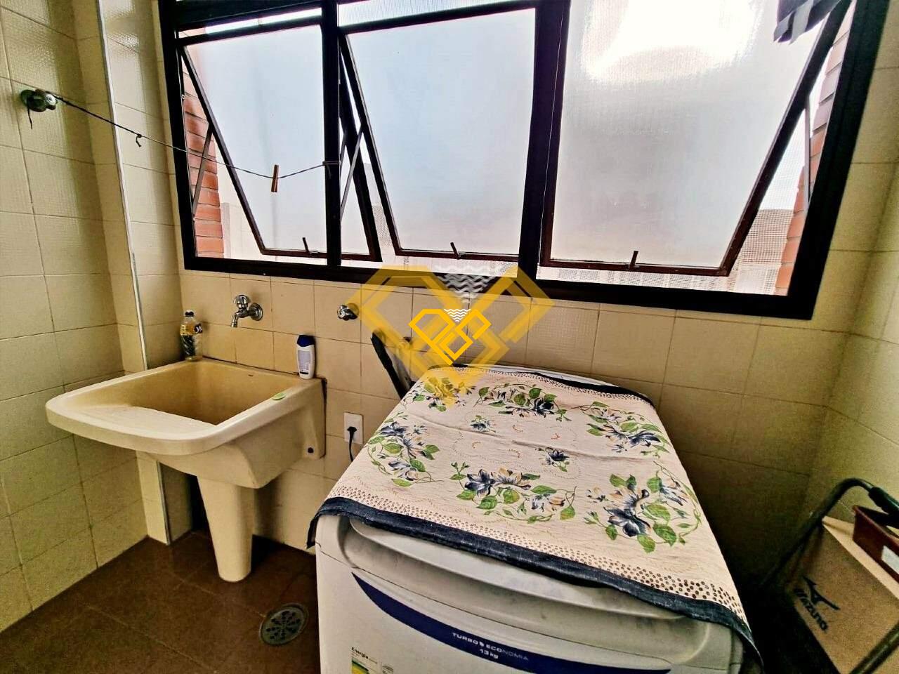 Apartamento à venda no Embaré: 