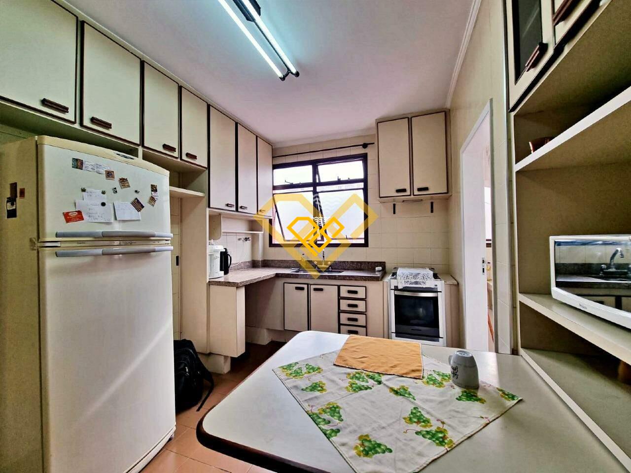 Apartamento à venda no Embaré: 