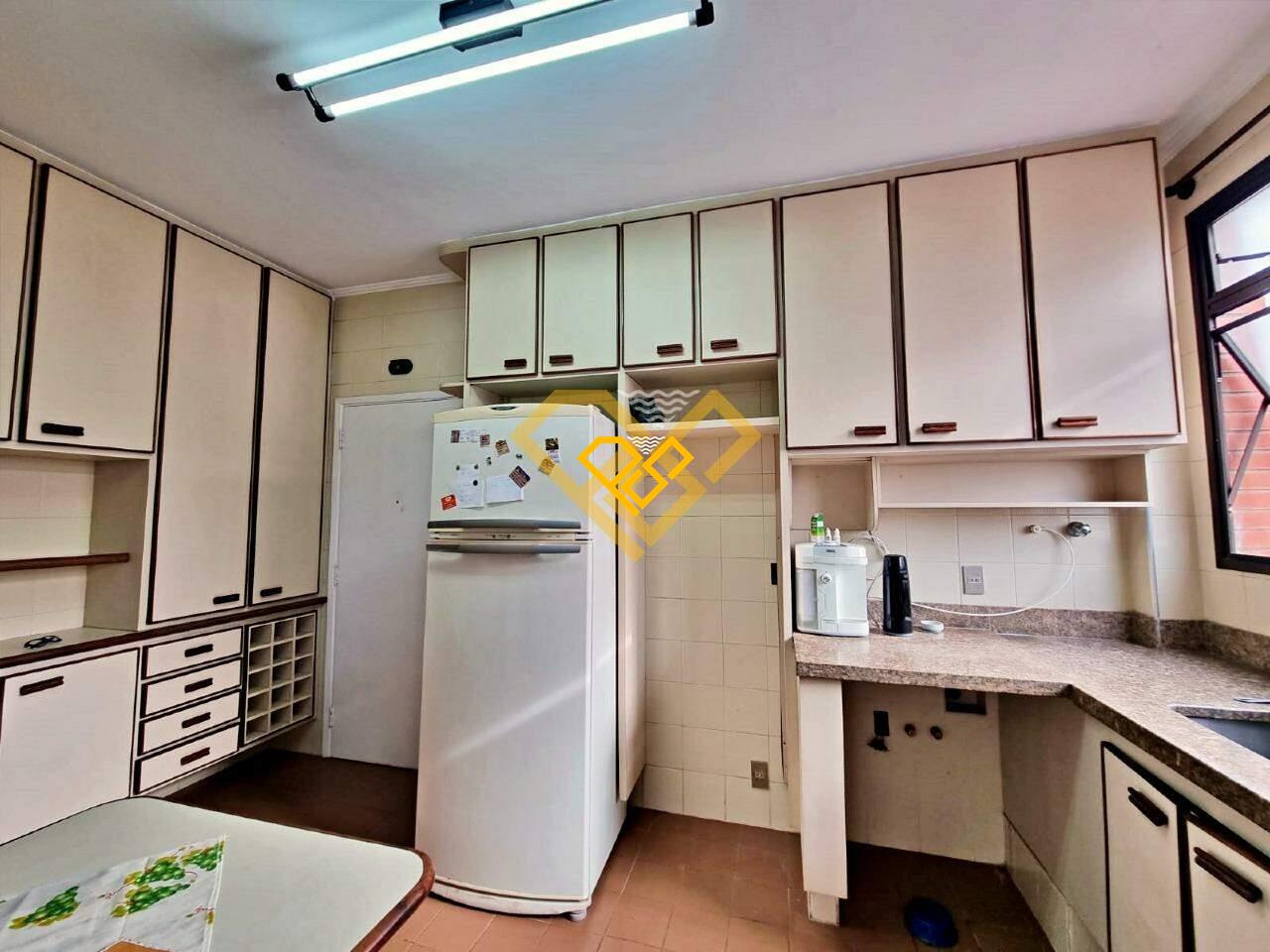 Apartamento à venda no Embaré: 