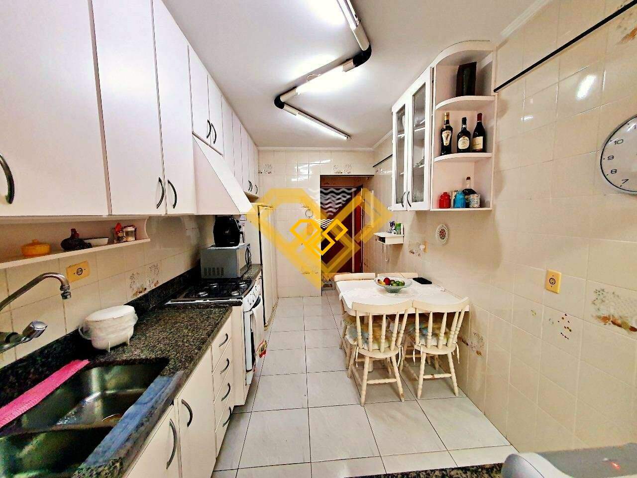 Apartamento à venda no Marapé: 