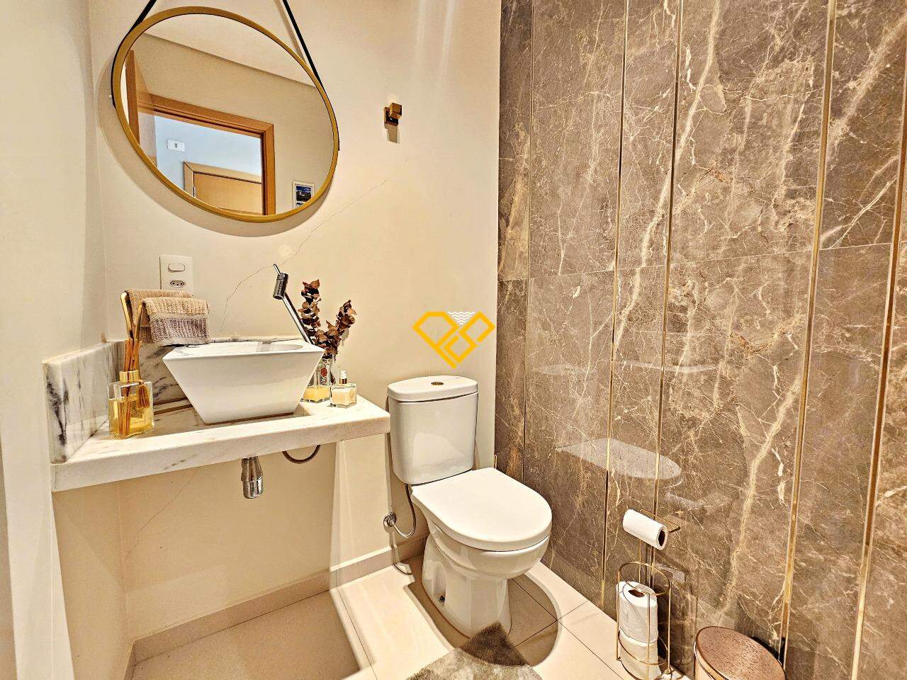 Apartamento à venda no Boqueirão: Lavabo