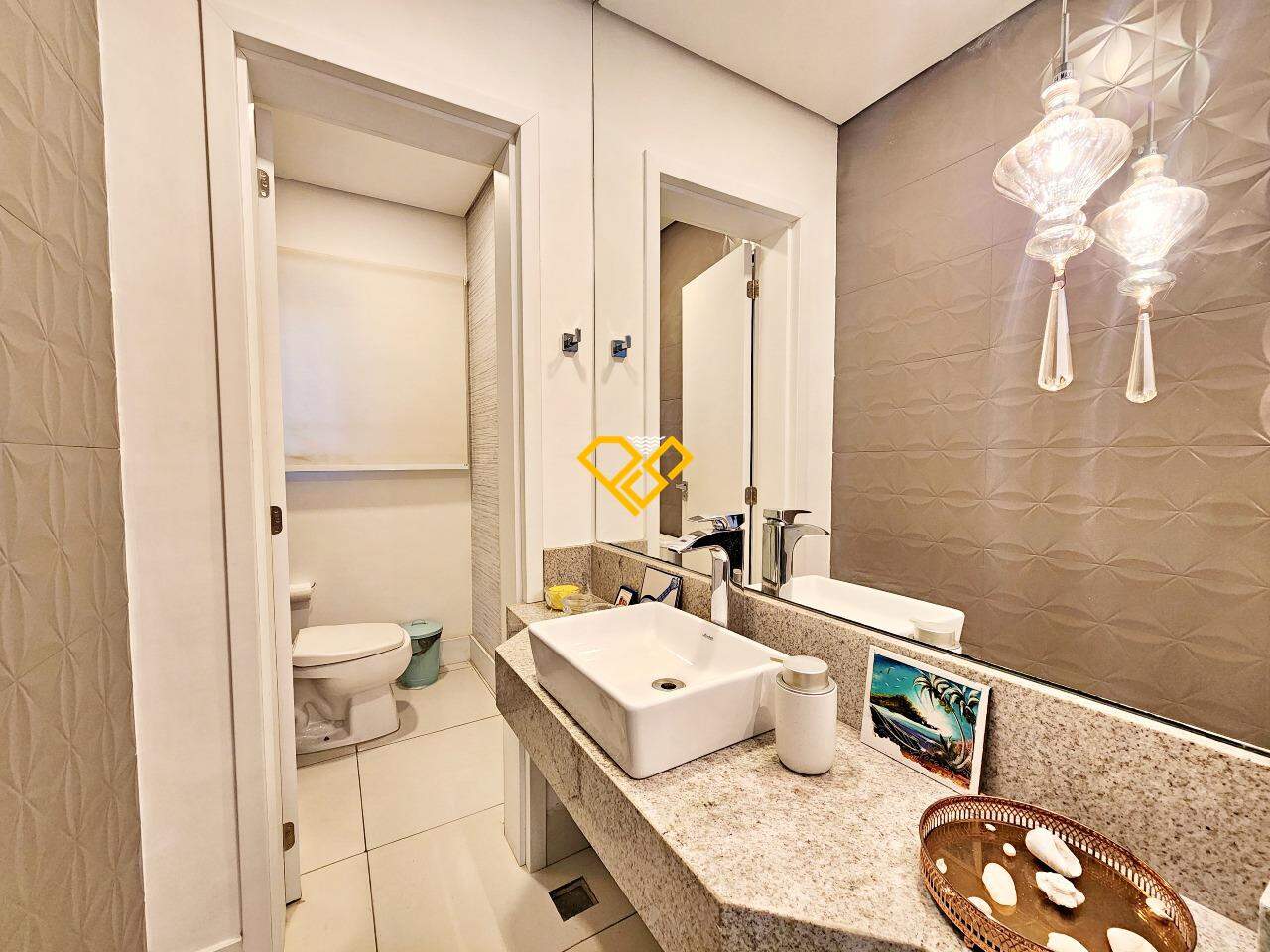 Apartamento à venda no Boqueirão: Lavabo