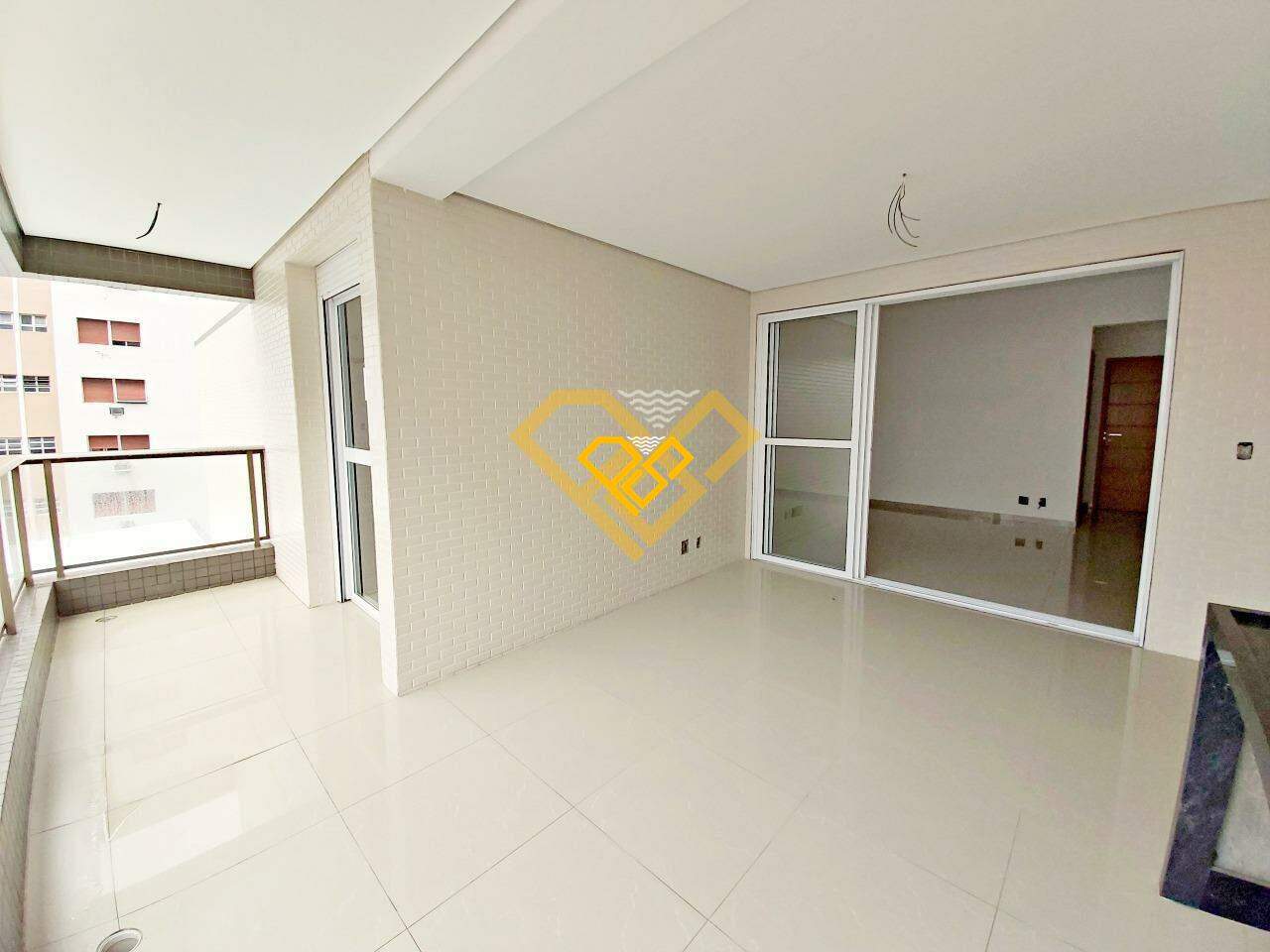 Apartamento à venda no Embaré: Varanda