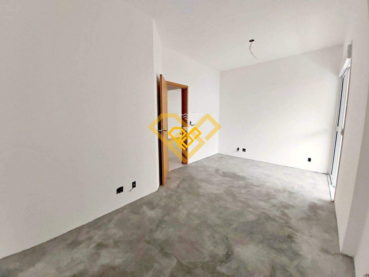 Apartamento à venda no Embaré: Suíte 1