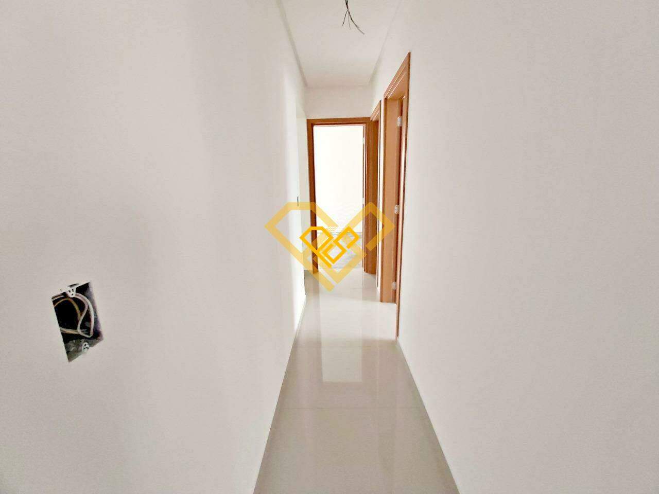 Apartamento à venda no Embaré: Corredor Intímo
