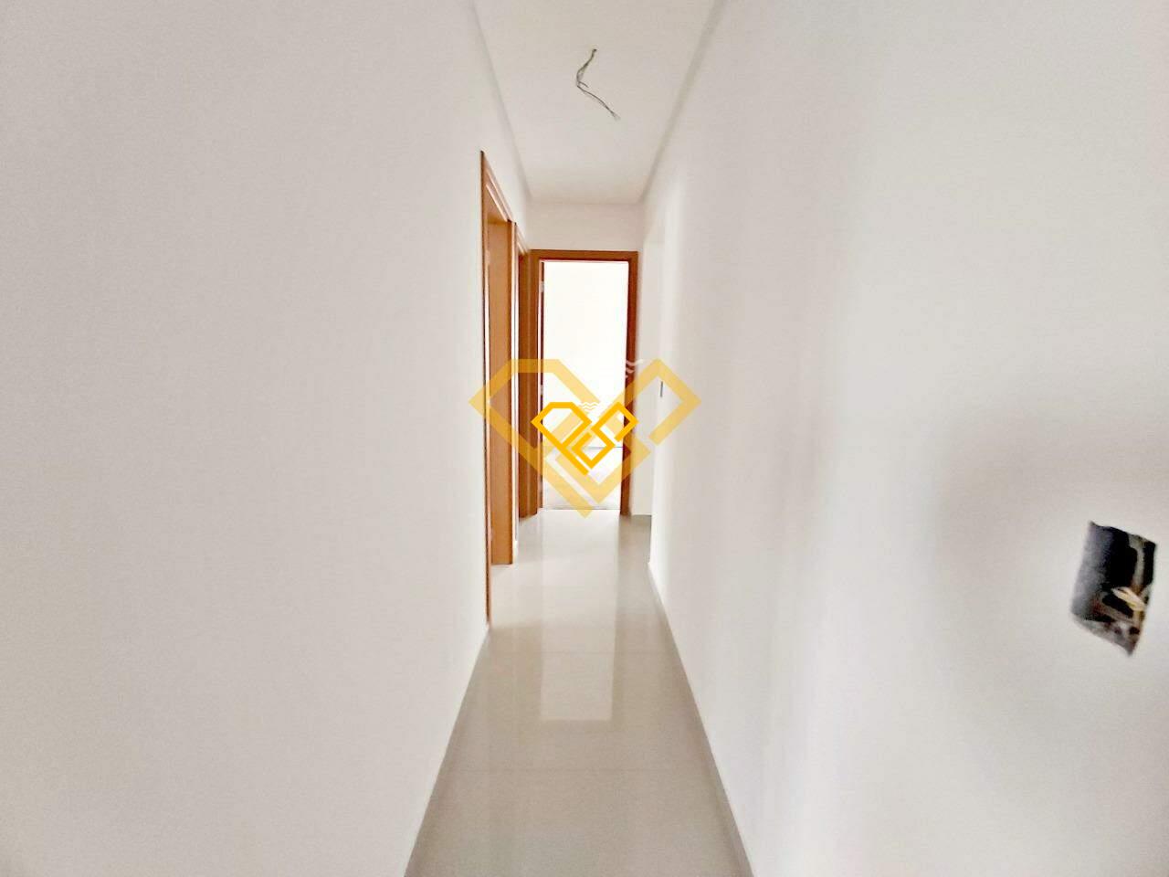 Apartamento à venda no Embaré: corredor intimo