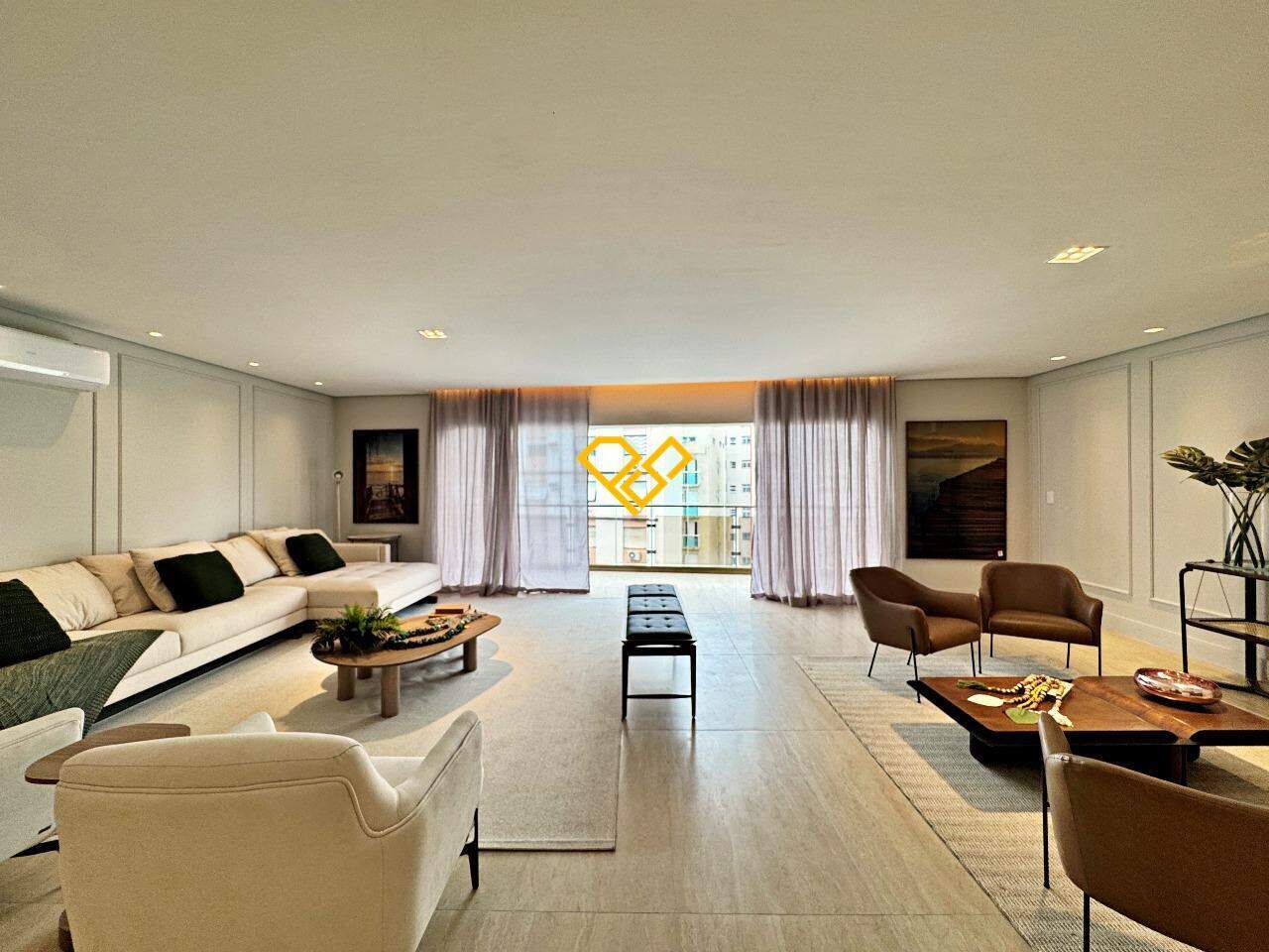 Apartamento à venda no Gonzaga: sala e varanda