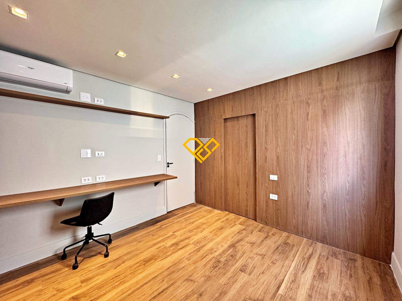 Apartamento à venda no Gonzaga: suíte 2