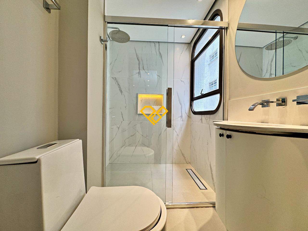 Apartamento à venda no Gonzaga: wc suíte 1