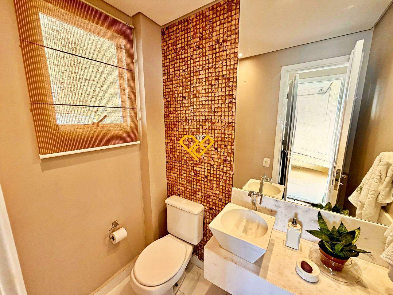 Cobertura à venda no Pompéia: Lavabo