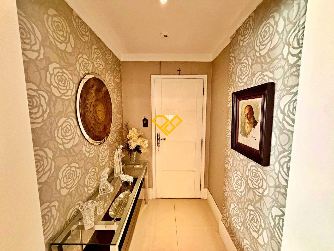 Cobertura à venda no Pompéia: Hall de entrada