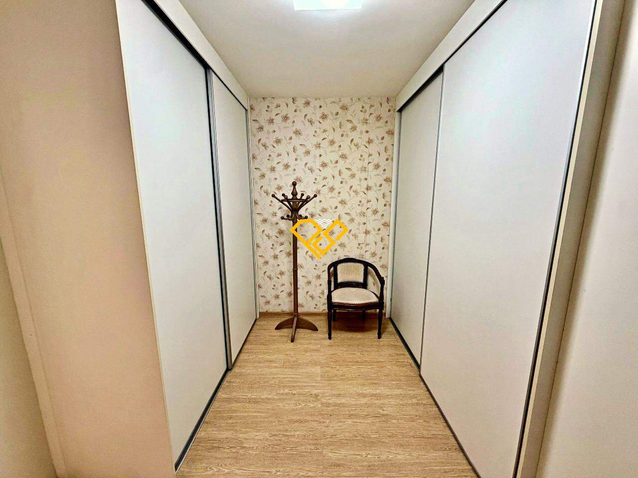 Cobertura à venda no Pompéia: Dormitório 1 - suíte master - closet