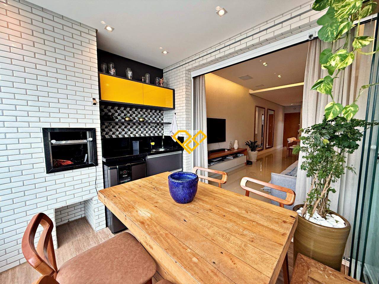 Apartamento à venda no Pompéia: Varanda