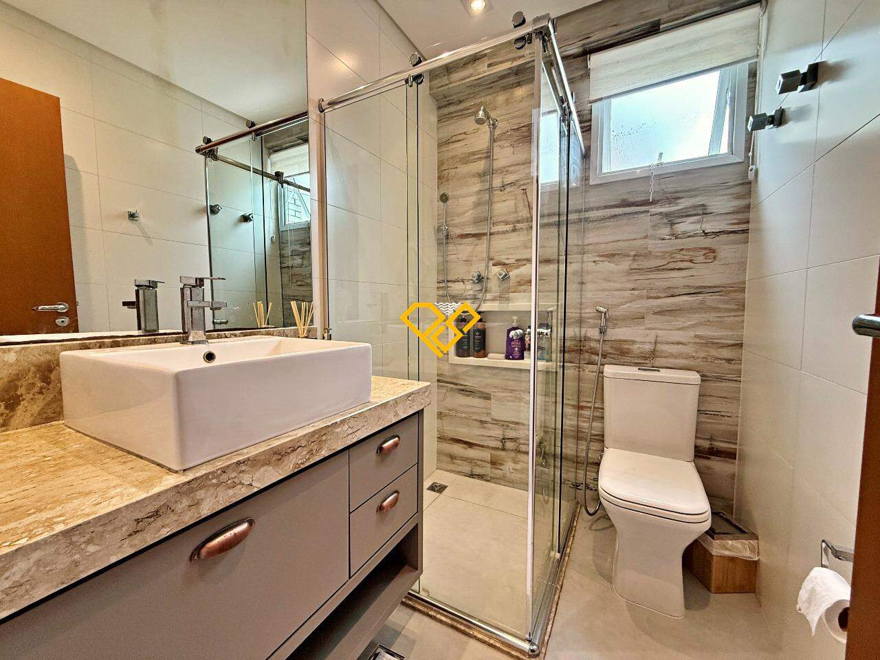 Apartamento à venda no Pompéia: Wc social