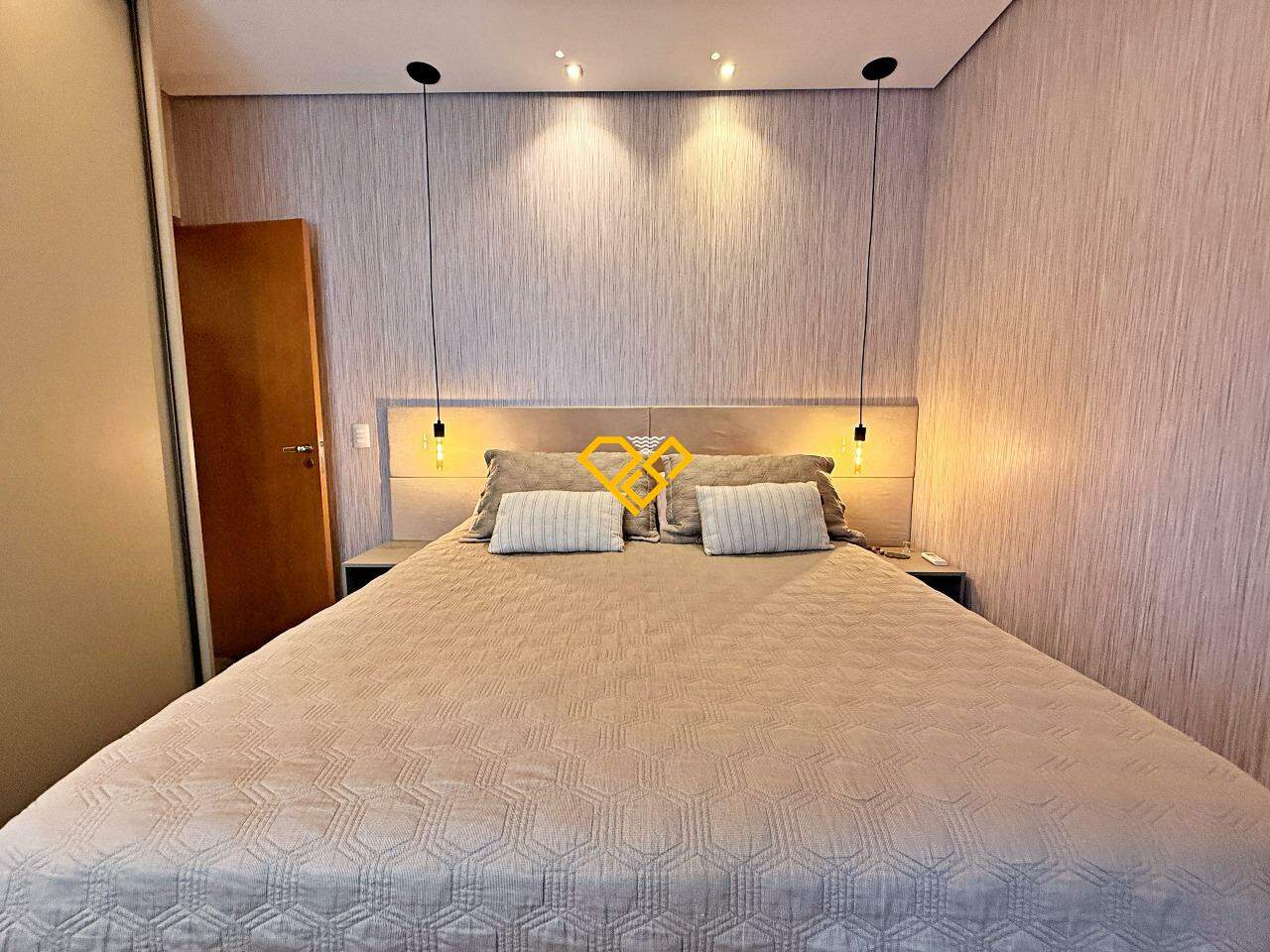 Apartamento à venda no Pompéia: Dormitório 1 - suíte