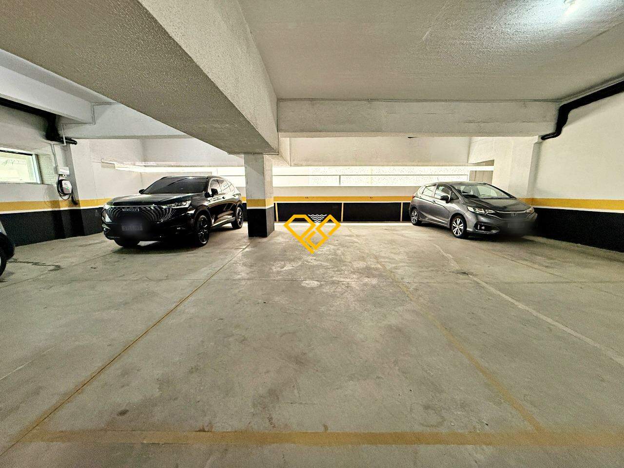 Apartamento à venda no Pompéia: Garagem