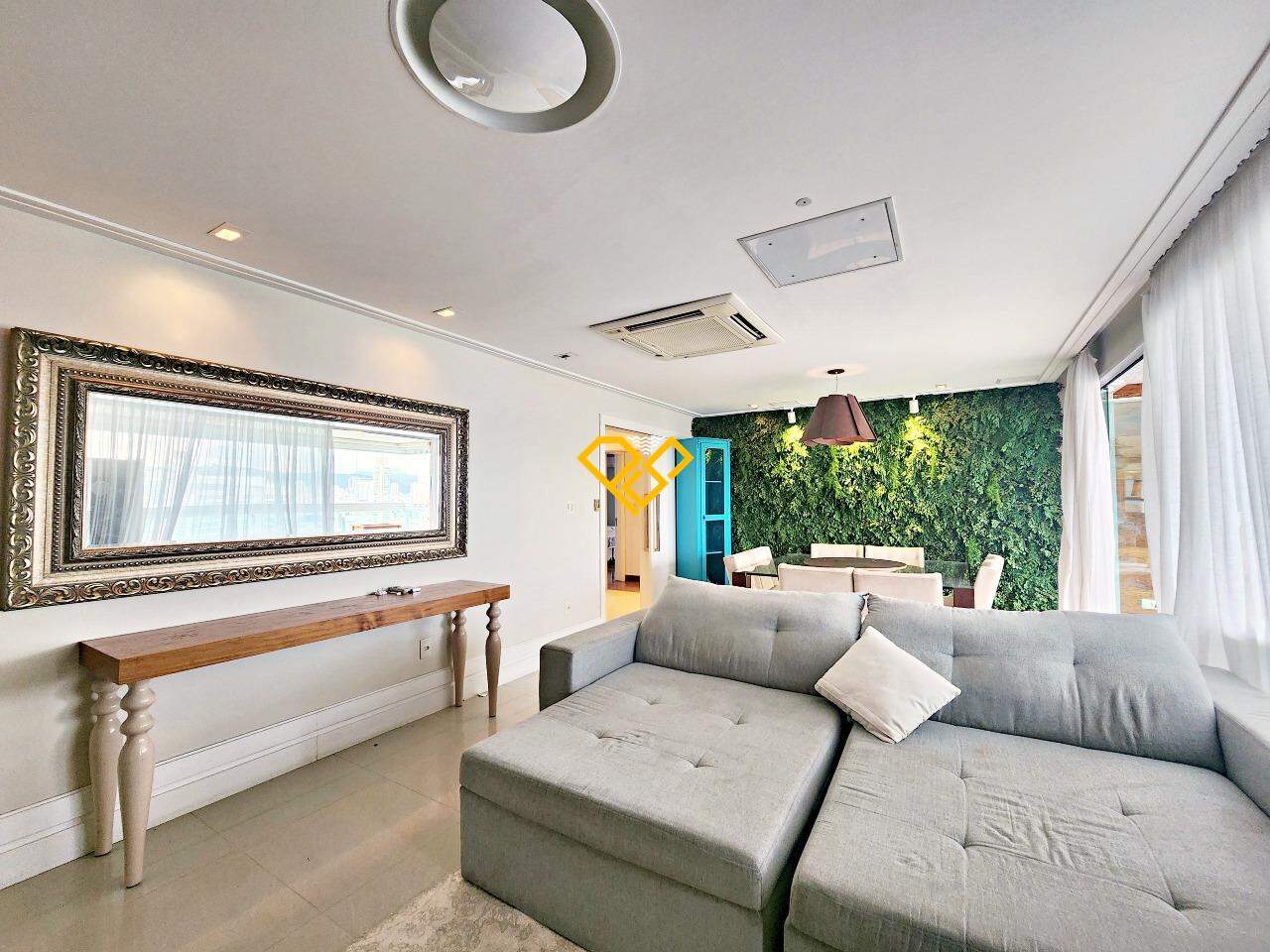 Apartamento à venda no Embaré: Sala