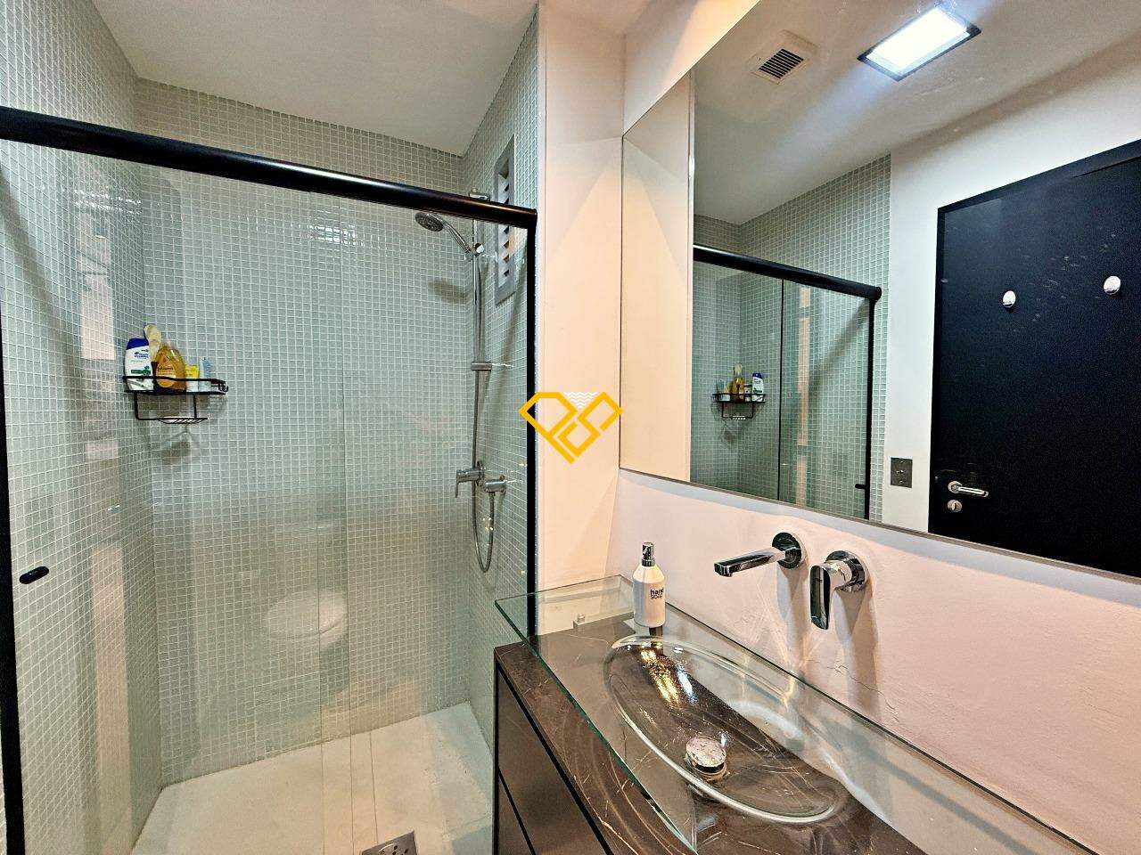 Apartamento à venda no Embaré: Wc social