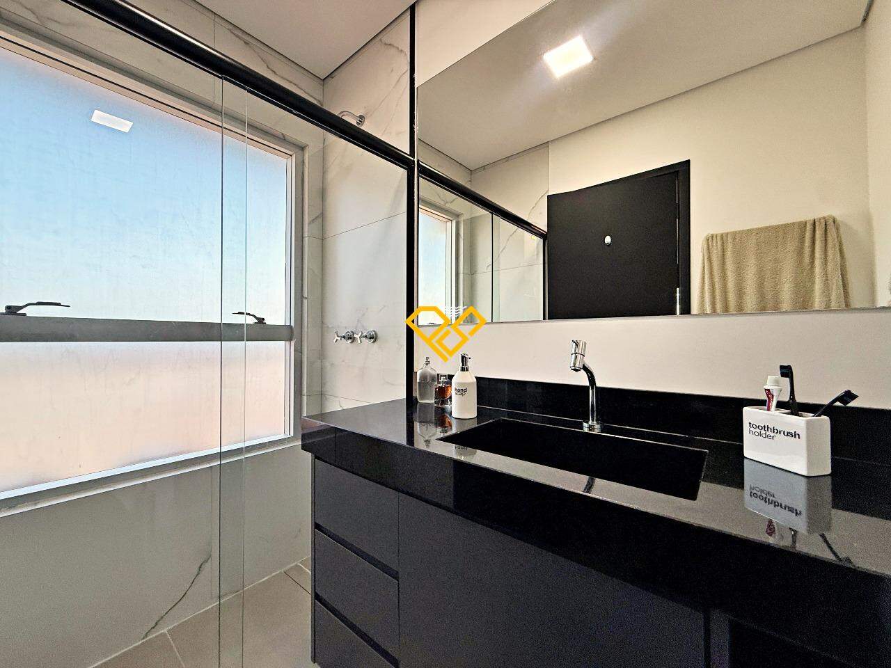 Apartamento à venda no Embaré: Wc suíte