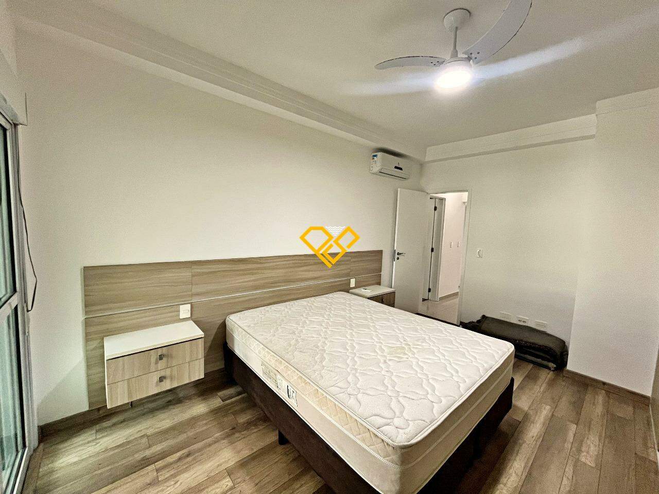 Apartamento à venda no Ponta da Praia: Suíte 1