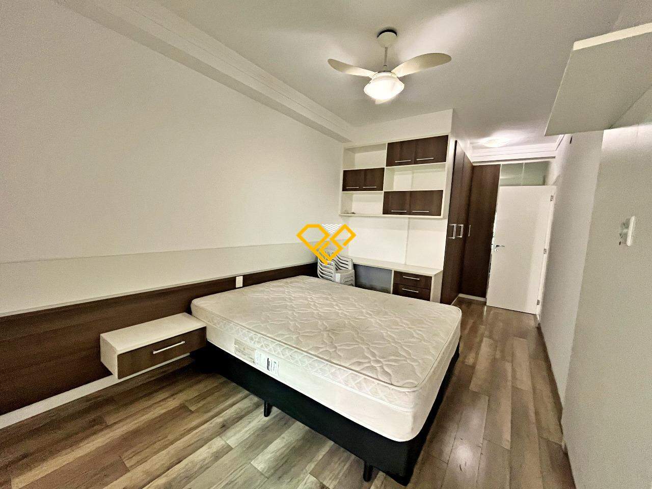 Apartamento à venda no Ponta da Praia: Suíte 2