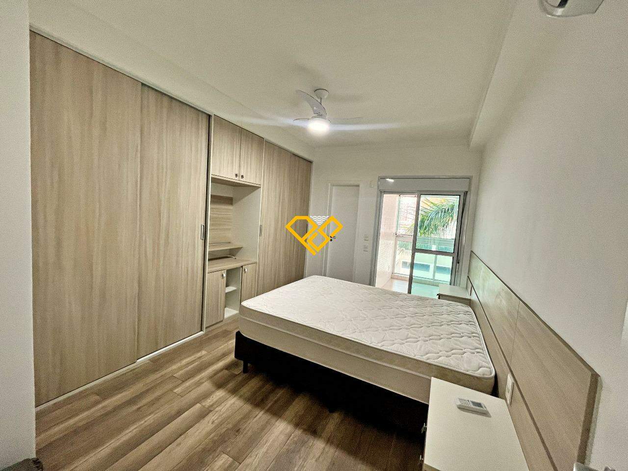 Apartamento à venda no Ponta da Praia: Suíte 1