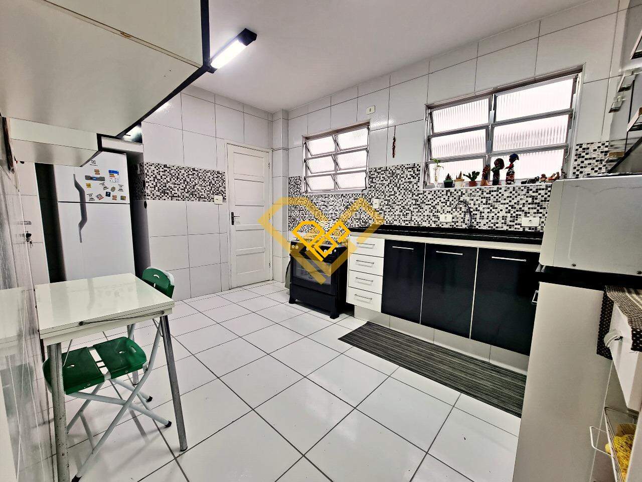Apartamento à venda no Gonzaga: cozinha