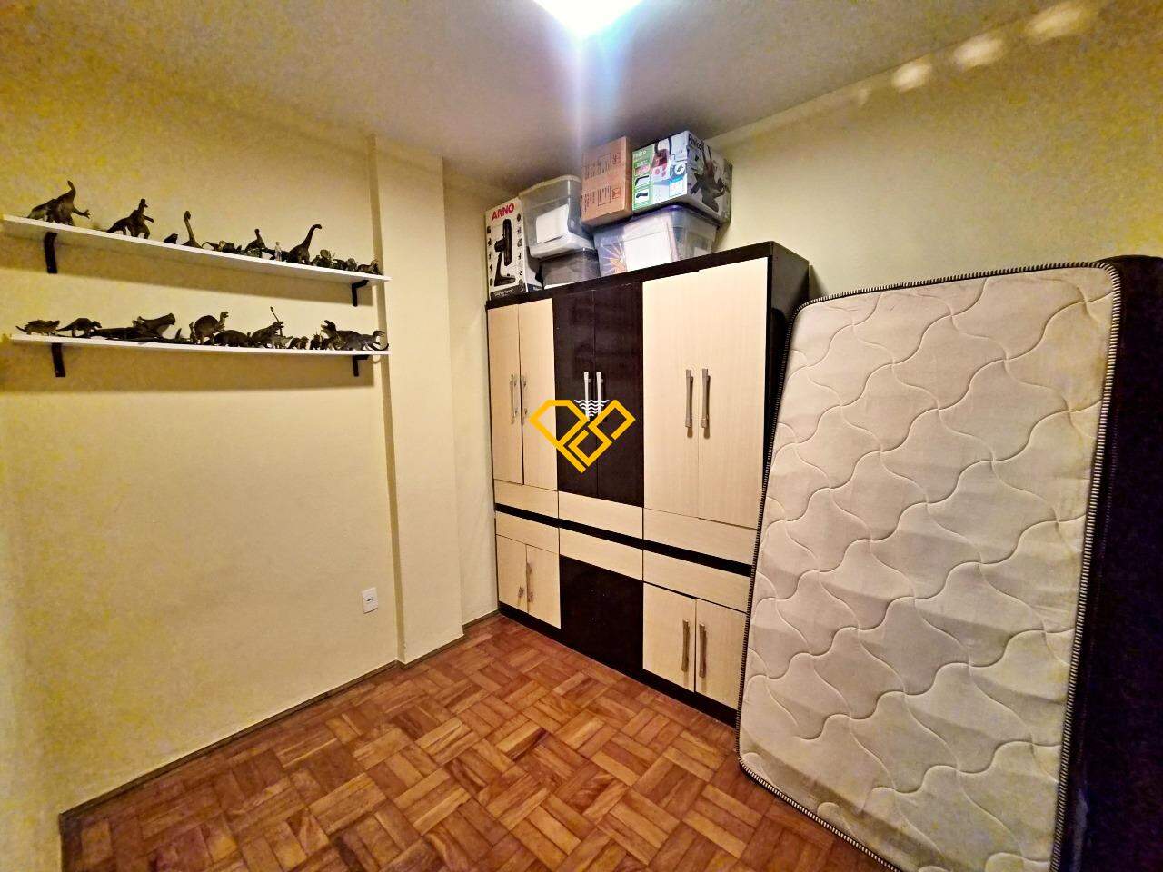 Apartamento à venda no Gonzaga: Dependência