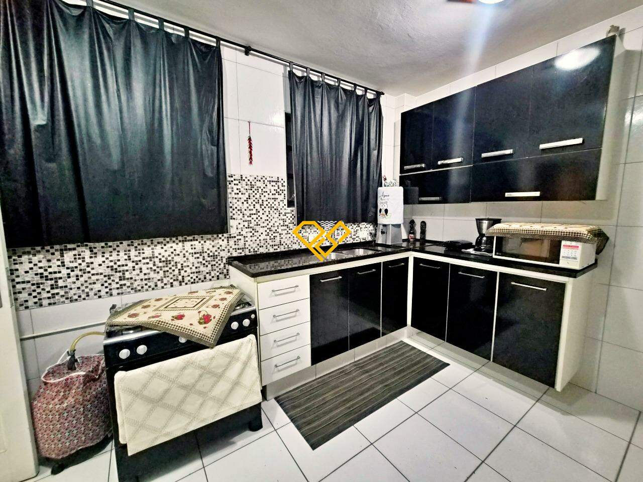 Apartamento à venda no Gonzaga: Cozinha