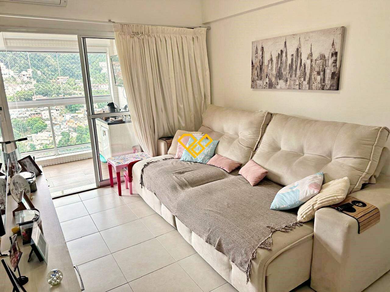 Apartamento à venda no José Menino: Sala