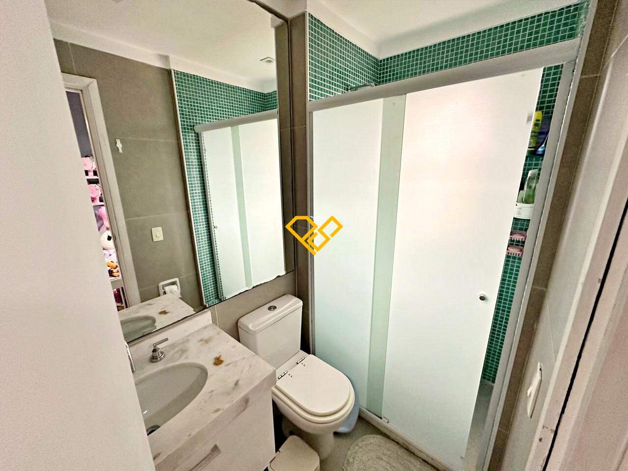 Apartamento à venda no José Menino: Wc suíte