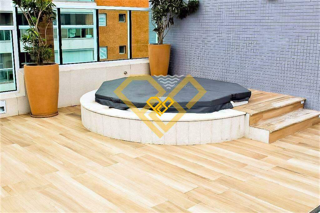 Apartamento à venda no Ponta da Praia: 