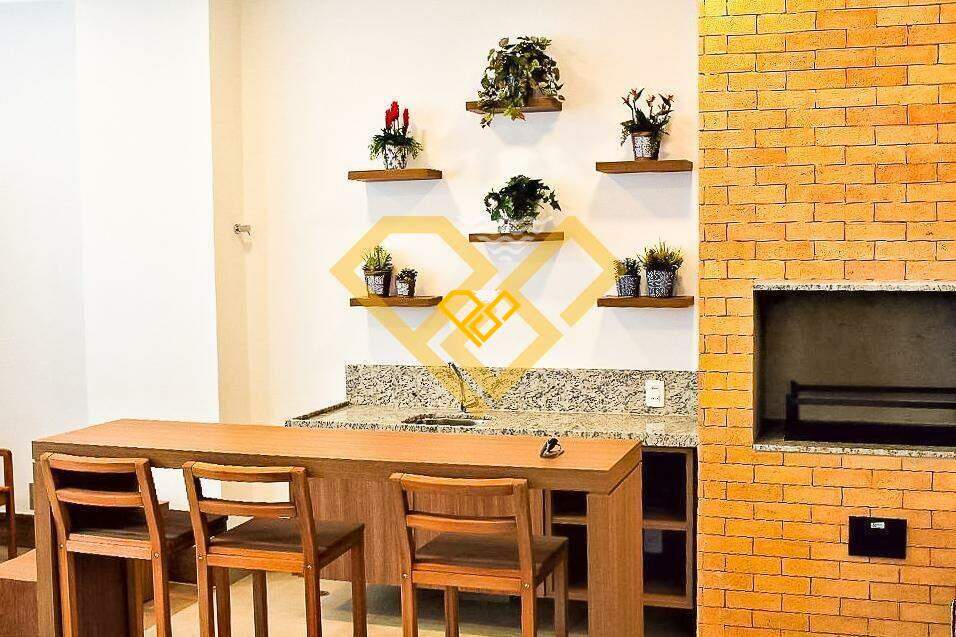 Apartamento à venda no Ponta da Praia: 
