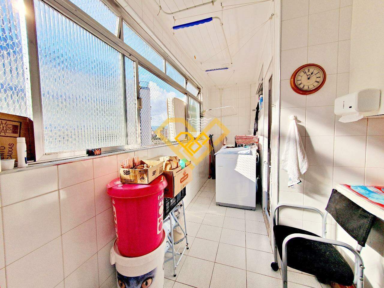 Apartamento à venda no Ponta da Praia: ÁREA DE SERVIÇO