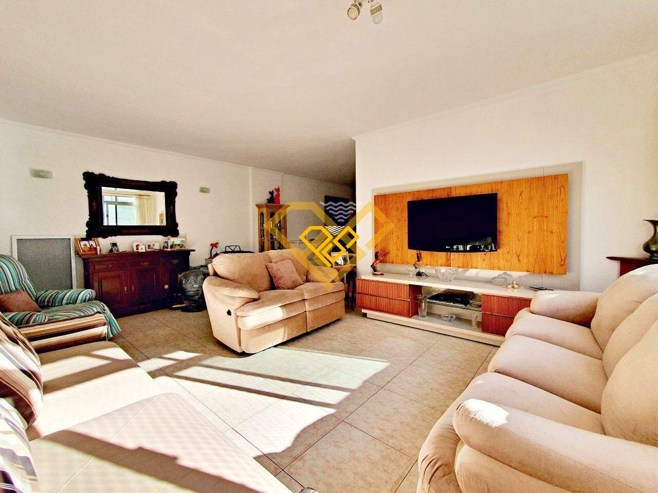 Apartamento à venda no Ponta da Praia: SALA