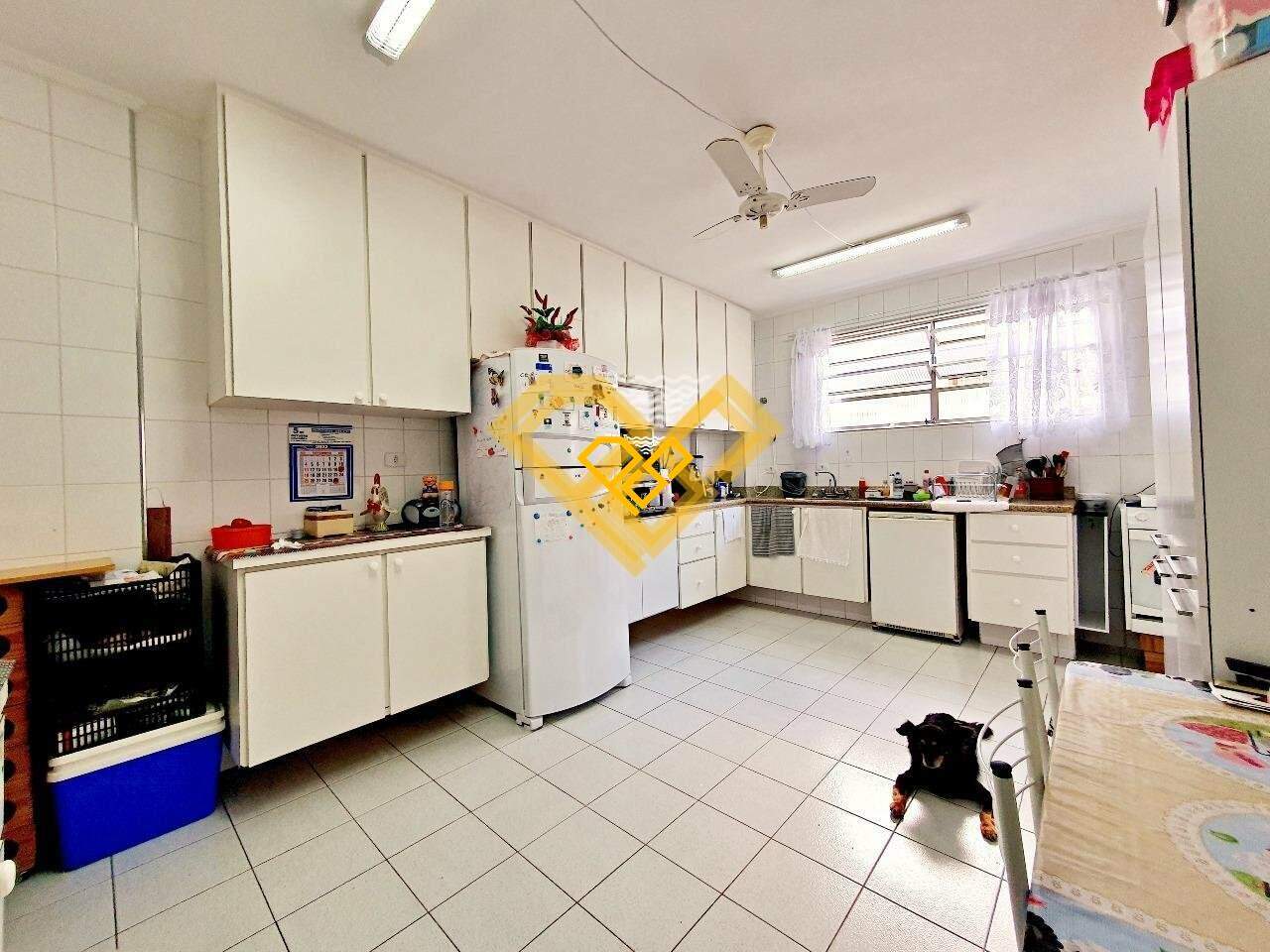 Apartamento à venda no Ponta da Praia: COZINHA
