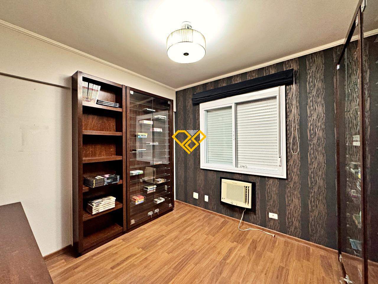 Apartamento à venda no Gonzaga: Dormitório 4