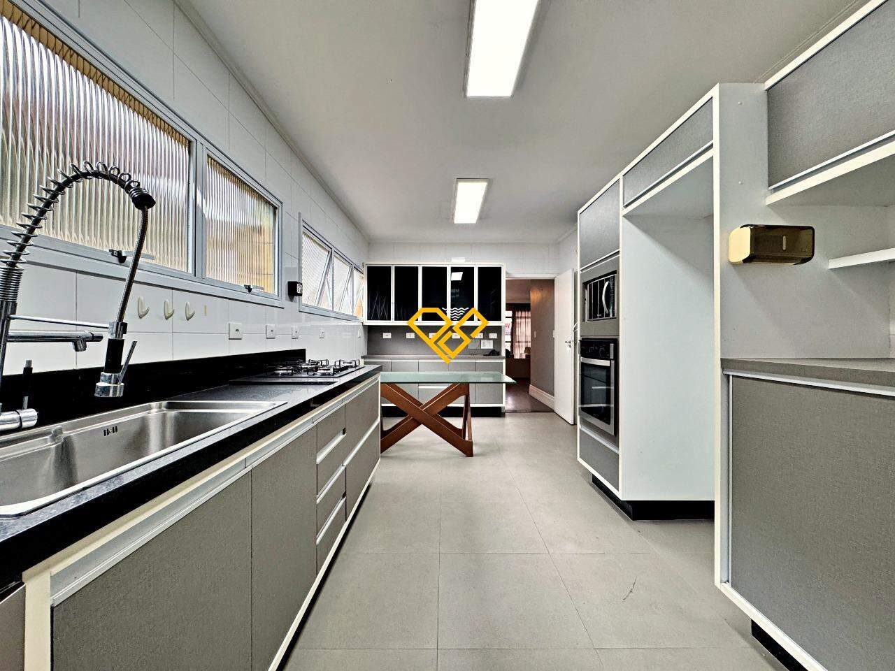 Apartamento à venda no Gonzaga: Cozinha