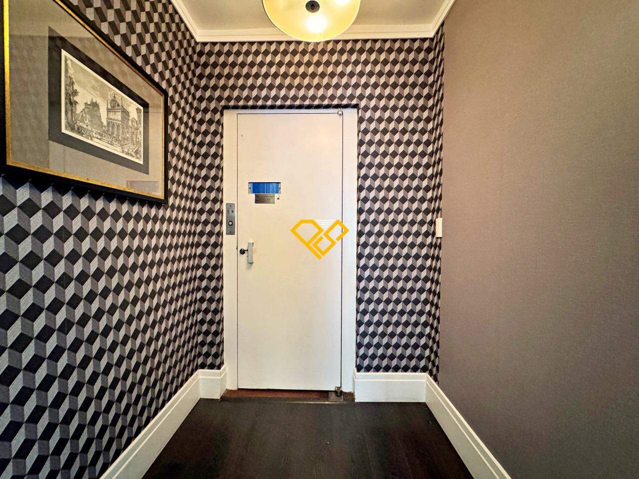 Apartamento à venda no Gonzaga: Entrada