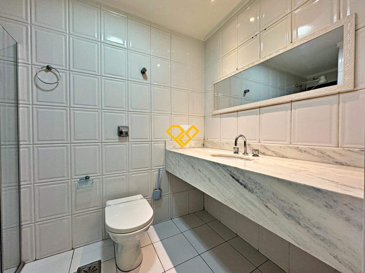 Apartamento à venda no Gonzaga: Wc suíte 1