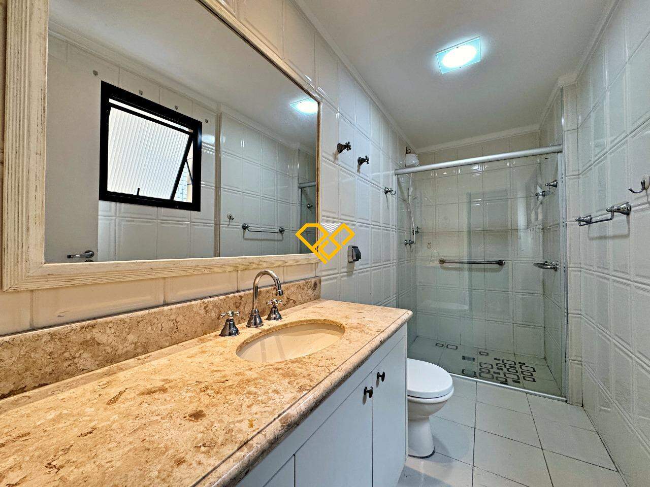 Apartamento à venda no Gonzaga: Wc suíte 2