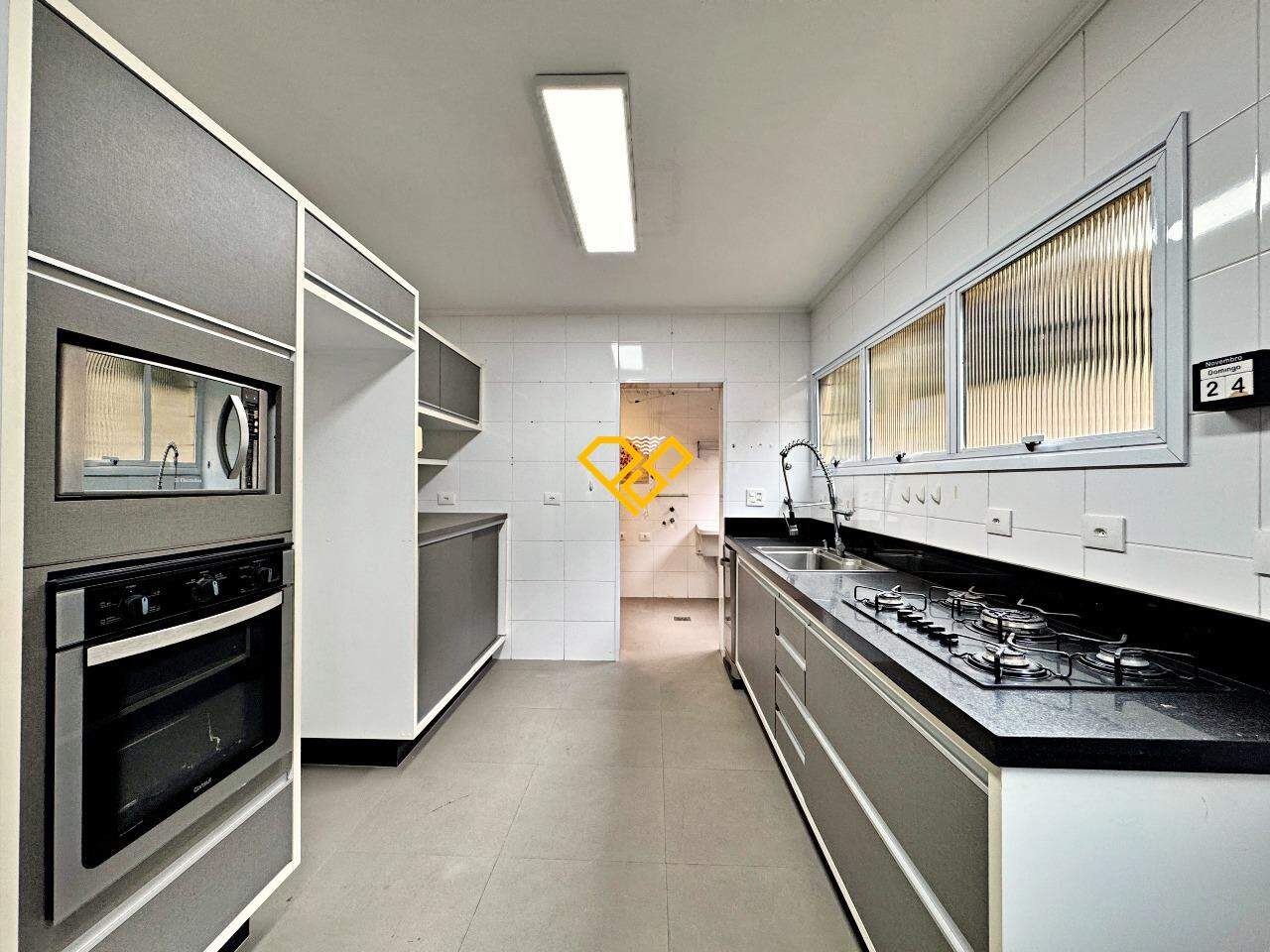 Apartamento à venda no Gonzaga: Cozinha