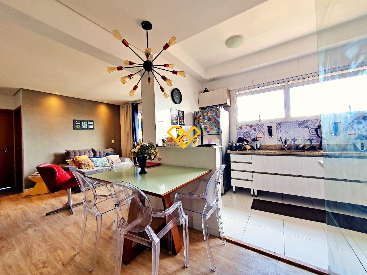 Apartamento à venda no Gonzaga: Sala e cozinha