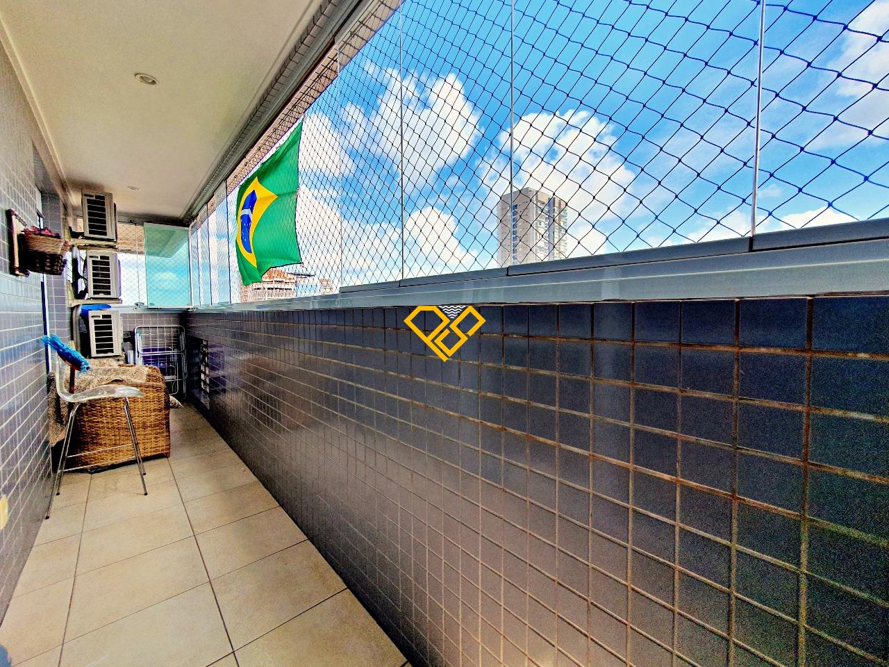 Apartamento à venda no Gonzaga: Varanda