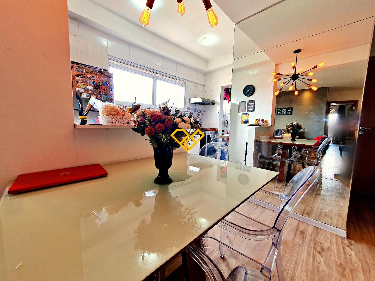 Apartamento à venda no Gonzaga: Sala de jantar e cozinha