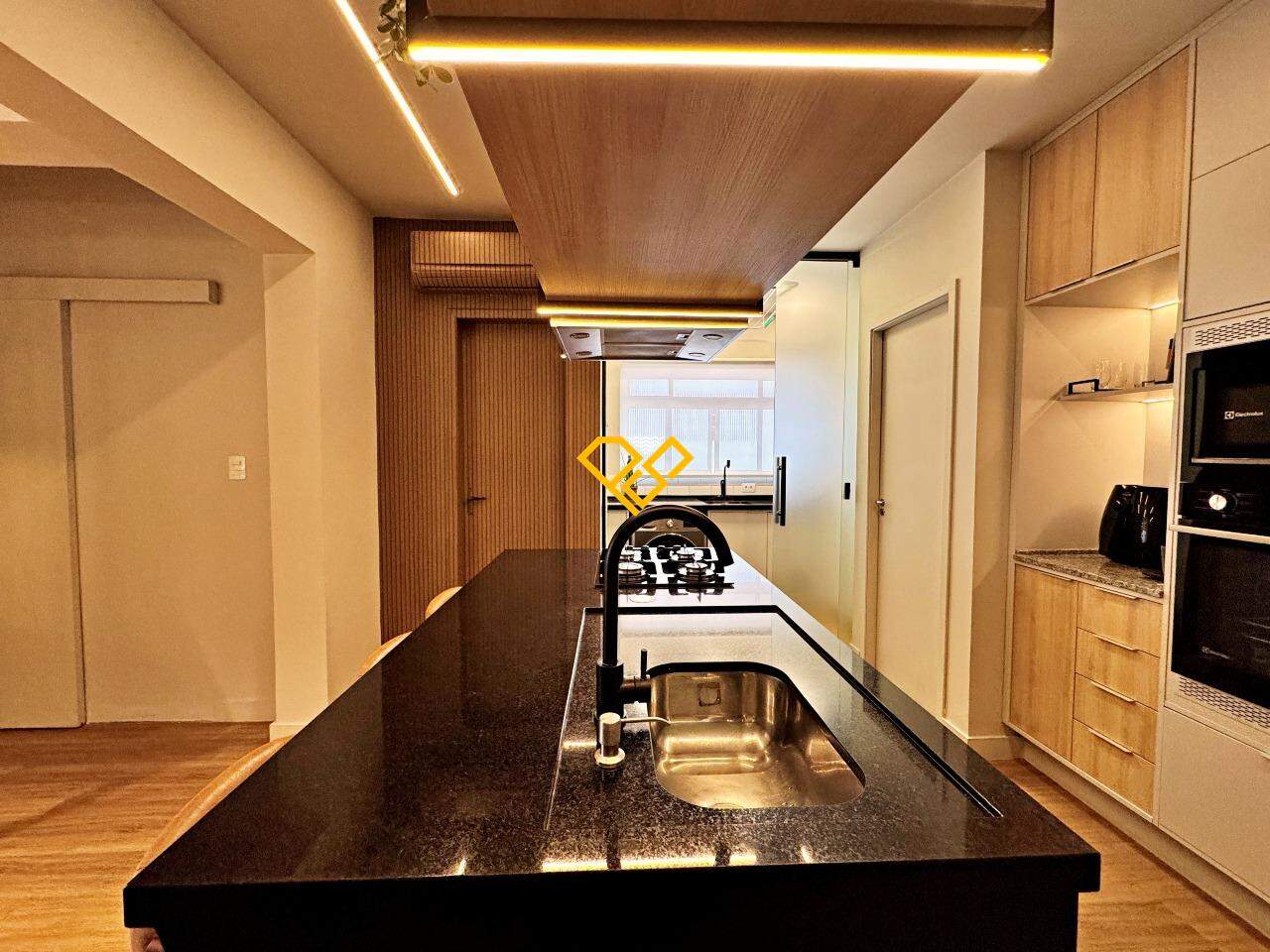 Apartamento à venda no Gonzaga: Cozinha