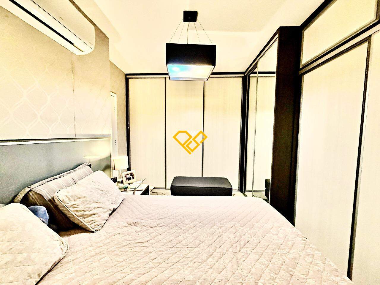 Apartamento à venda no Ponta da Praia: Dormitório 1 - suíte