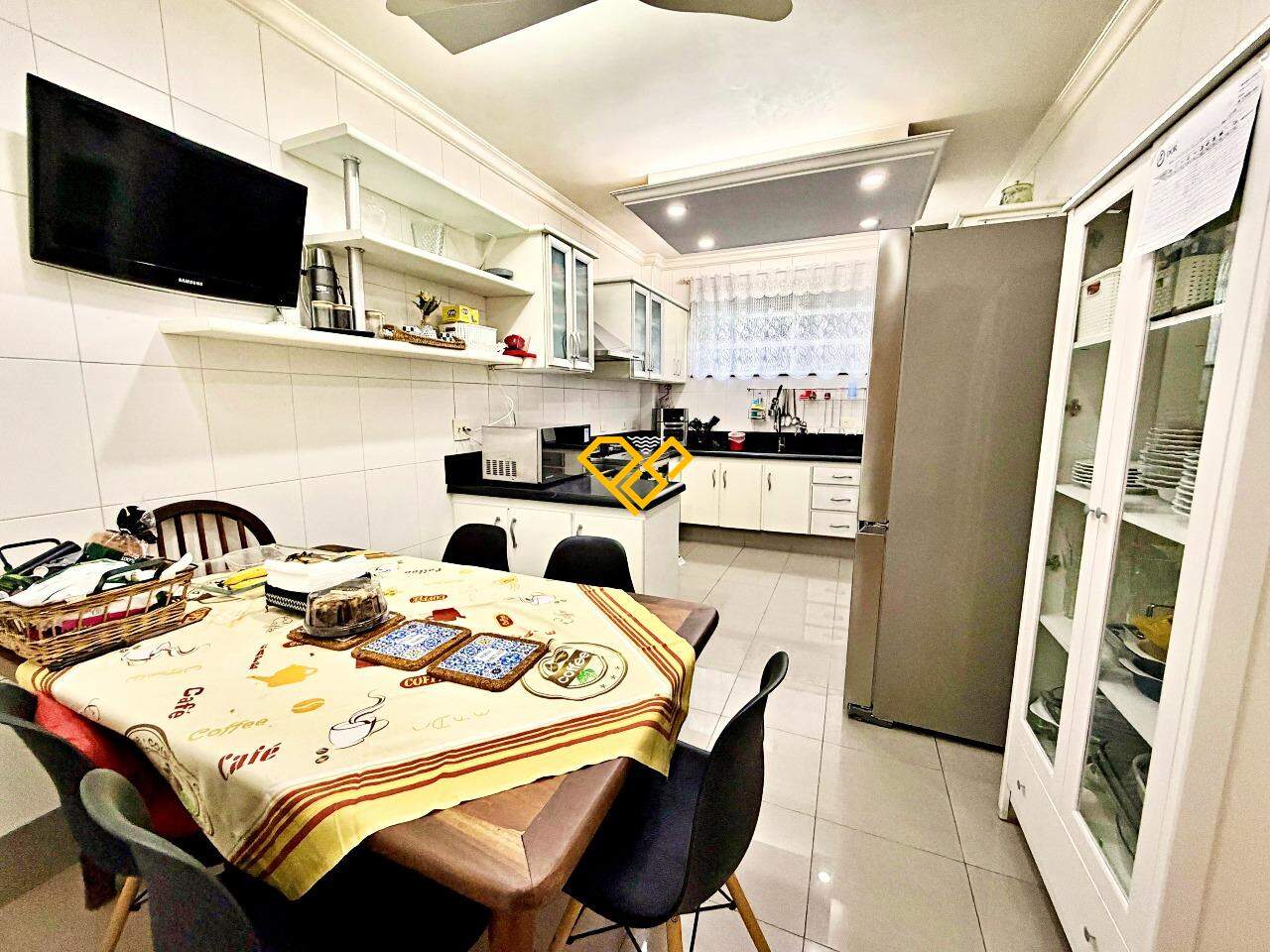 Apartamento à venda no Ponta da Praia: Cozinha