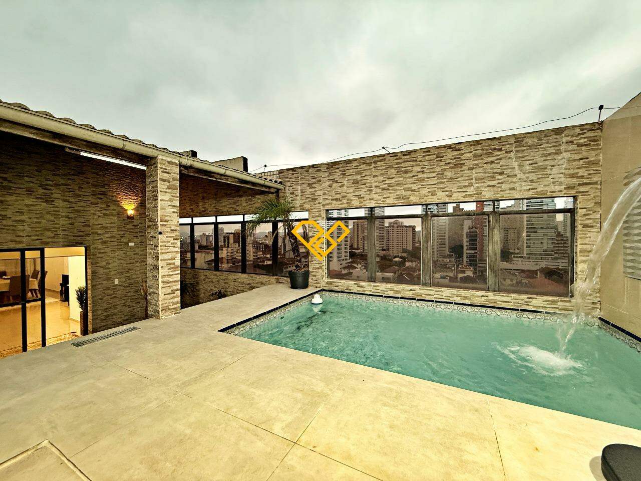 Cobertura à venda no Boqueirão: Piscina